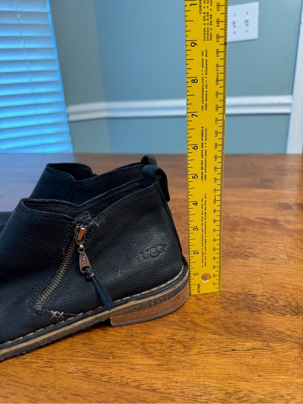 UGG Clementine Black Leather Side-Zip Ankle Boots Women's Size 9.5 chukka - Picture 9 of 12